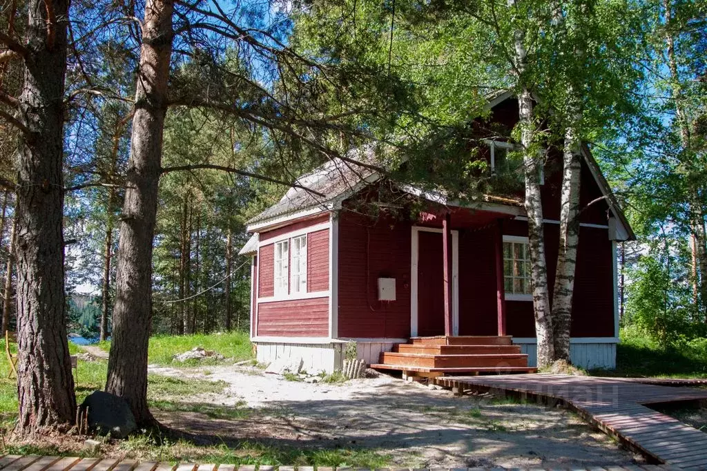 Дом в Карелия, Лахденпохский муниципальный округ, пос. Коконниэми  (35 ... - Фото 1