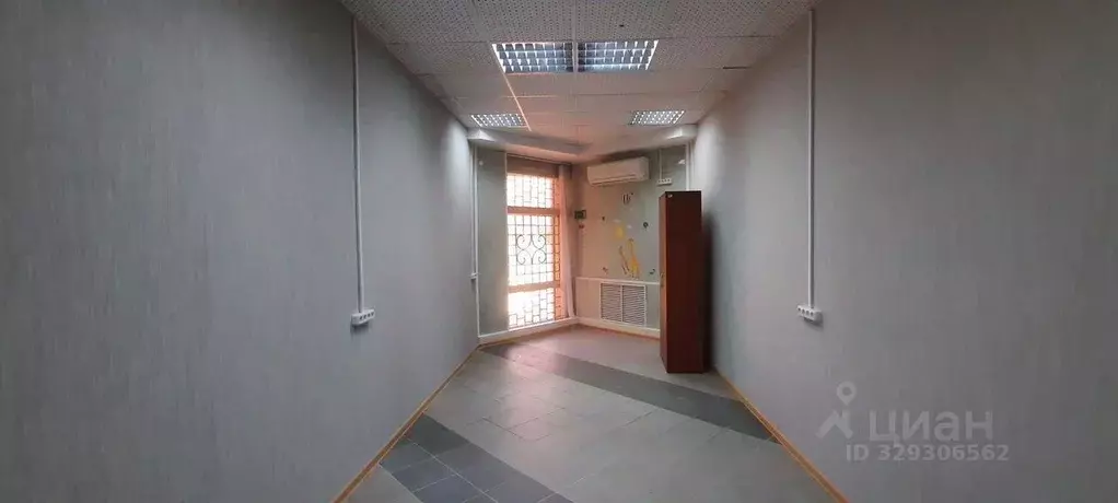 Офис в Краснодарский край, Лабинск ул. Константинова, 86 (20 м) - Фото 1