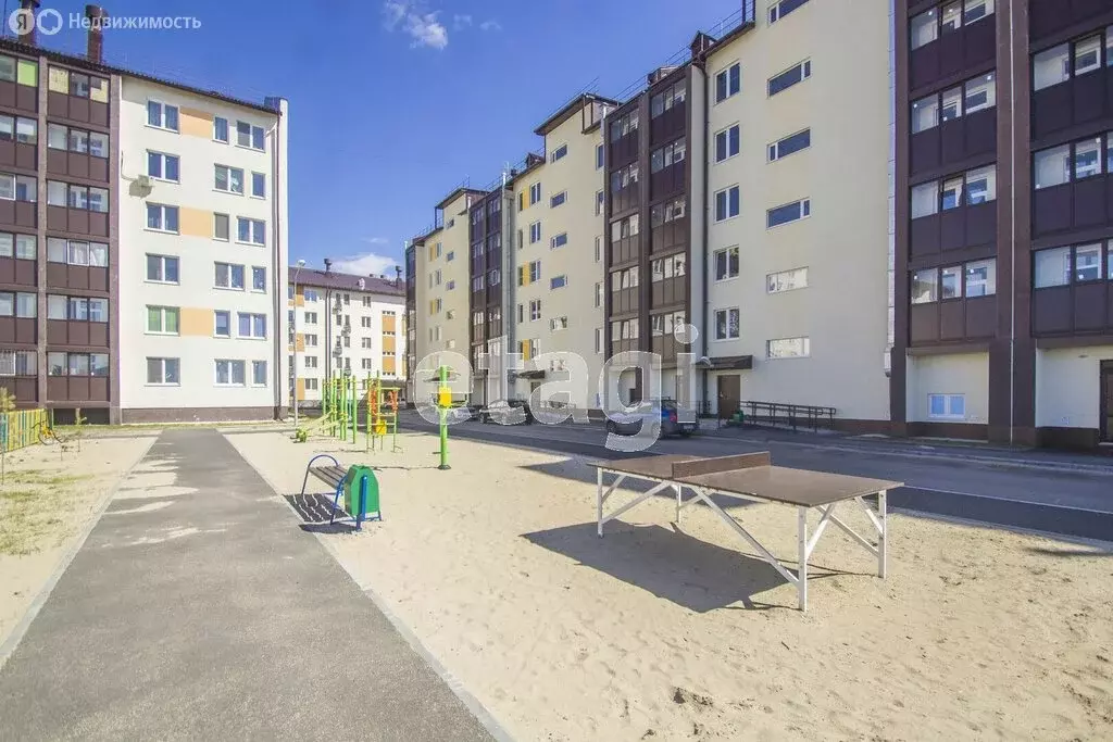 2-комнатная квартира: посёлок городского типа Боровский, улица Мира, ... - Фото 0