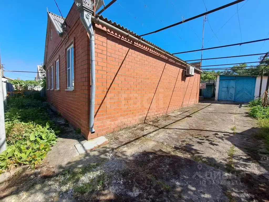 Дом в Краснодарский край, Темрюк А-289, 129-й км (80 м) - Фото 0