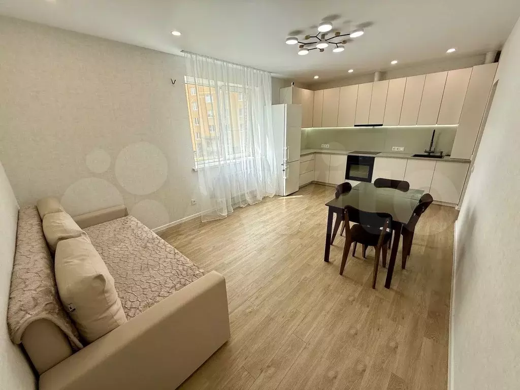 3-к. квартира, 80 м, 2/9 эт. - Фото 0