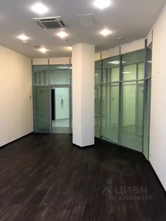 Офис в Санкт-Петербург пл. Конституции, 7 (369 м) - Фото 1