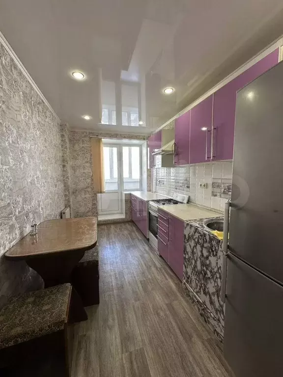 1-к. квартира, 38 м, 4/10 эт. - Фото 0