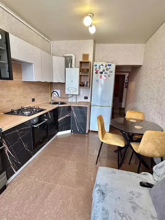 2-к. квартира, 59 м, 2/3 эт. - Фото 1
