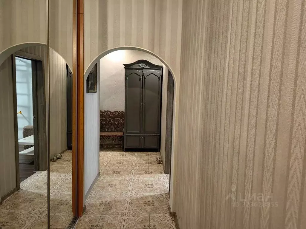 1-к кв. Саха (Якутия), Якутск ул. Чернышевского, 22/2 (50.0 м) - Фото 2