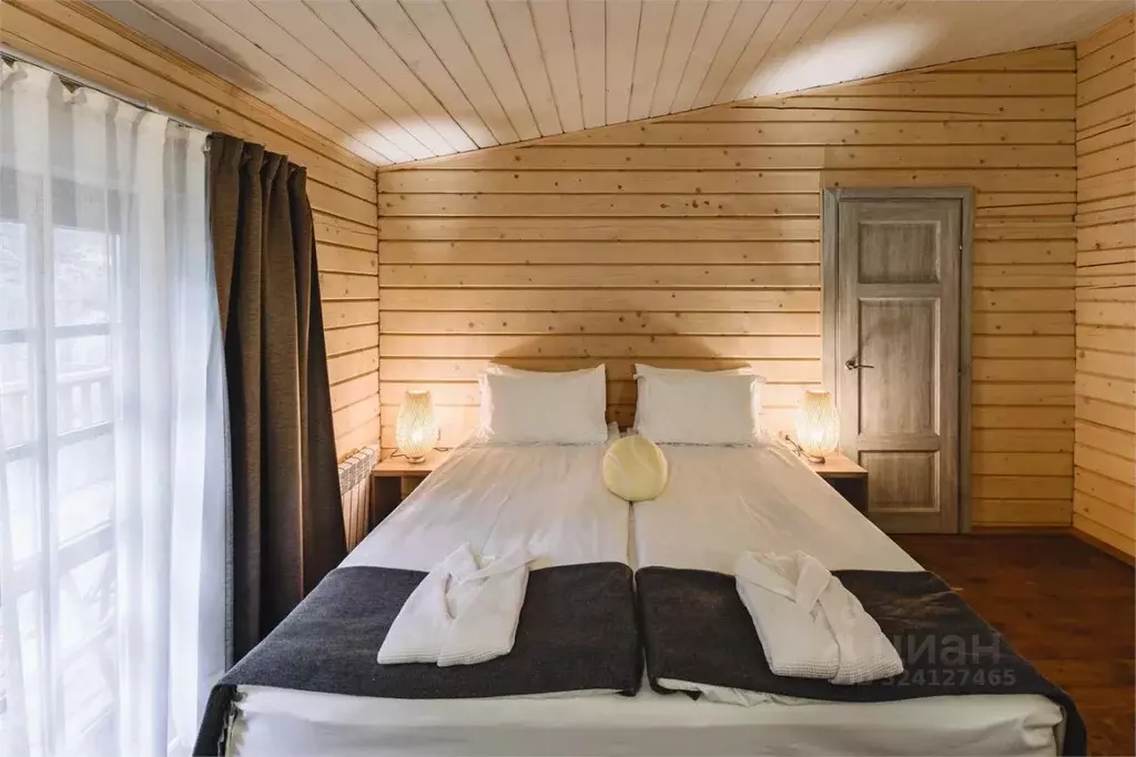 Дом в Новгородская область, Валдайский район, Едровское с/пос, д. ... - Фото 1