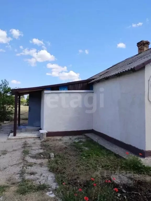 Дом в Крым, Советский район, с. Черноземное ул. Юбилейная (50 м) - Фото 1