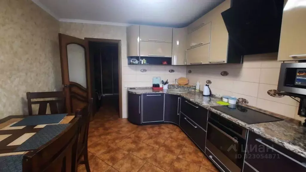 2-к кв. Белгородская область, Белгород ул. Победы, 49к7 (65.0 м) - Фото 1