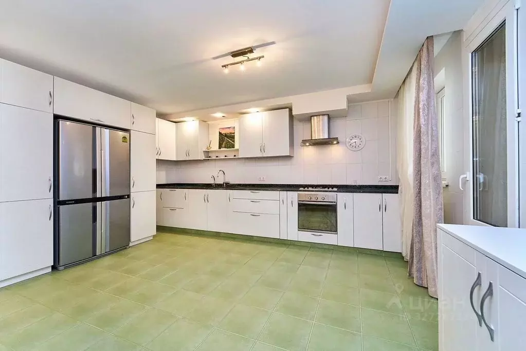 Дом в Краснодарский край, Краснодар ул. Косенко, 2 (230 м) - Фото 2