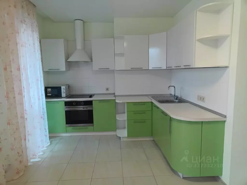 3-к кв. Волгоградская область, Волгоград Пугачевская ул., 16 (120.0 м) - Фото 1