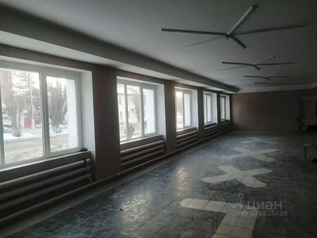 Торговая площадь в Волгоградская область, Жирновск ул. Ломоносова, 48А ... - Фото 1