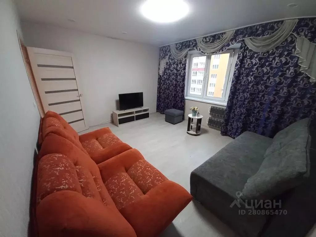 3-к кв. Алтайский край, Барнаул ул. Сергея Семенова, 26 (64.0 м) - Фото 2