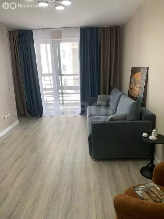 Квартира-студия: Тюмень, улица Ю.-Р.Г. Эрвье, 24к1 (29.4 м) - Фото 1