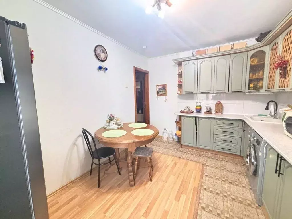 3-к кв. Татарстан, Зеленодольск ул. Бакы Урманче, 1 (80.8 м) - Фото 2