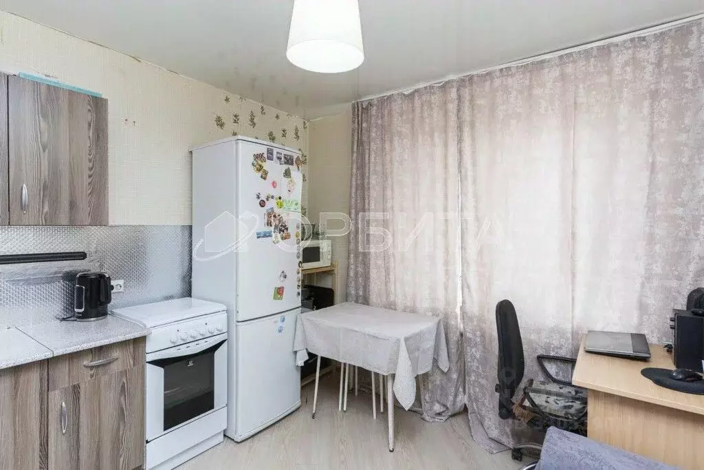 1-к кв. Тюменская область, Тюмень ул. Боровская, 33 (37.0 м) - Фото 2