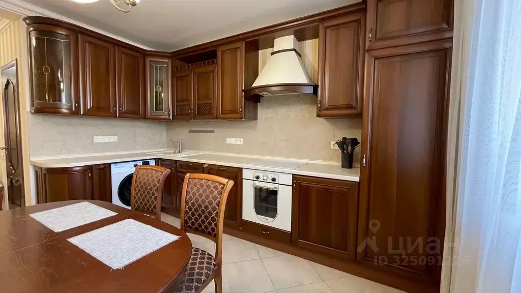 1-к кв. Татарстан, Казань ул. Баки Урманче, 10 (60.0 м) - Фото 2