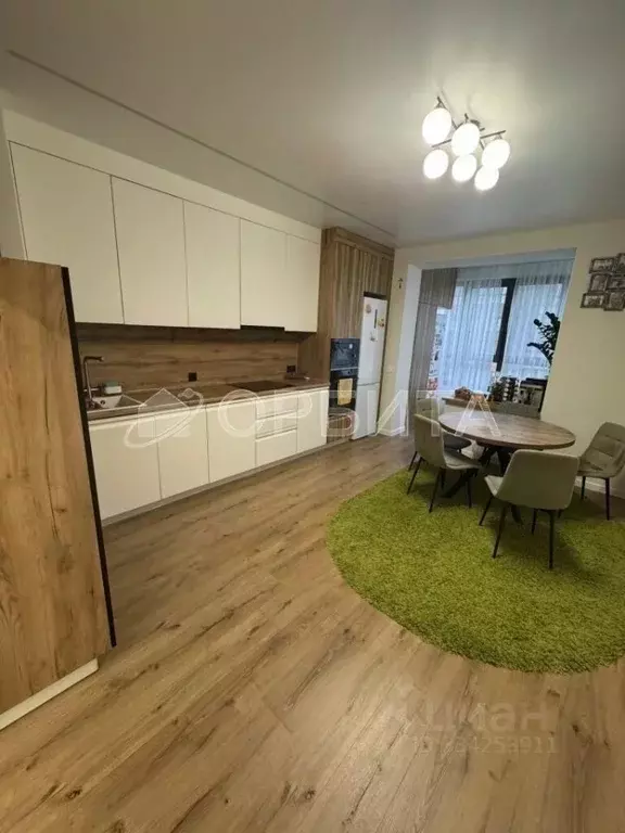 3-к кв. Тюменская область, Тюмень ул. Федюнинского, 30к4 (88.0 м) - Фото 1