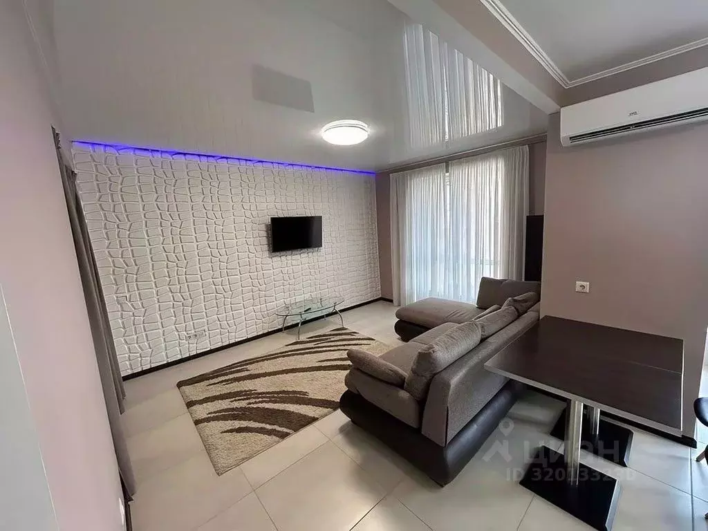 Студия Краснодарский край, Краснодар ул. Лиссабонская, 109к23 (41.7 м) - Фото 0