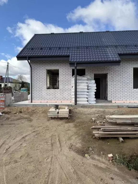 Дом в Пермский край, Краснокамский муниципальный округ, пос. Ласьва ... - Фото 1