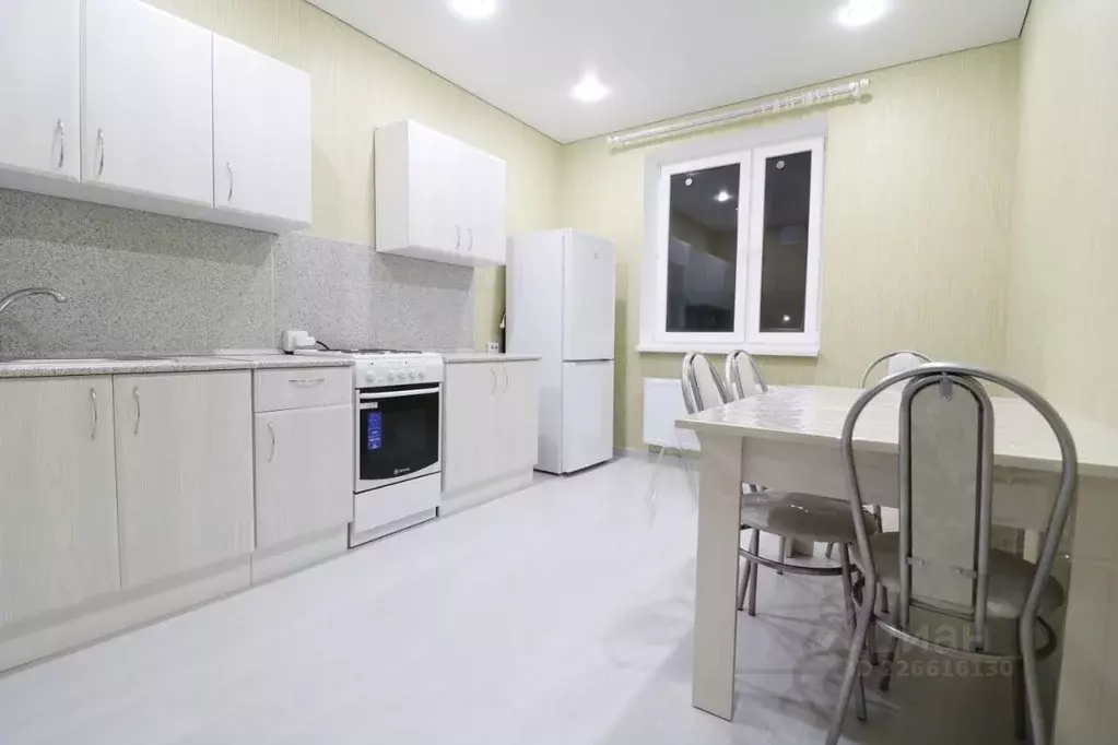 1-к кв. Татарстан, Казань ул. Рауиса Гареева, 105 (38.0 м) - Фото 0