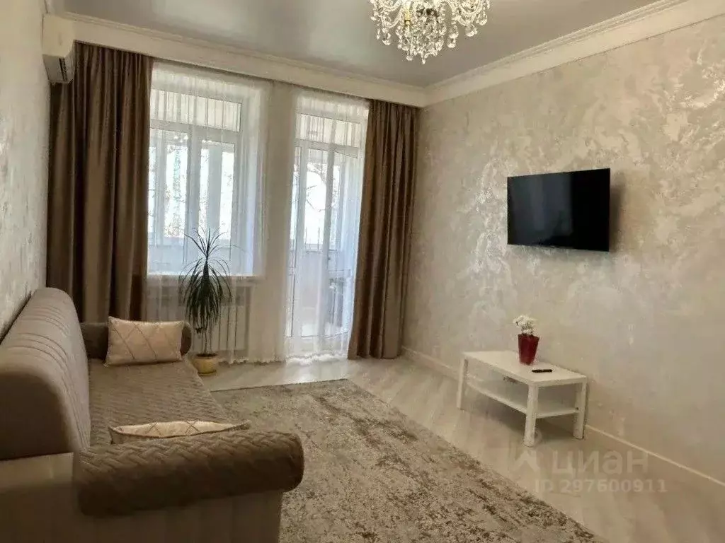 1-к кв. Дагестан, Махачкала ул. Мирзабекова, 62 (60.0 м) - Фото 0