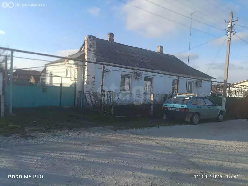 Дом в посёлок Таманский, Советская улица (63 м) - Фото 1