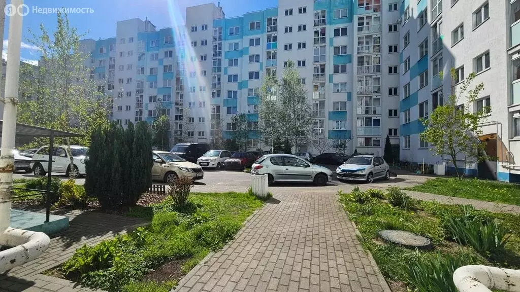 2-комнатная квартира: Калининград, улица Маршала Новикова, 15 (52.6 м) - Фото 1