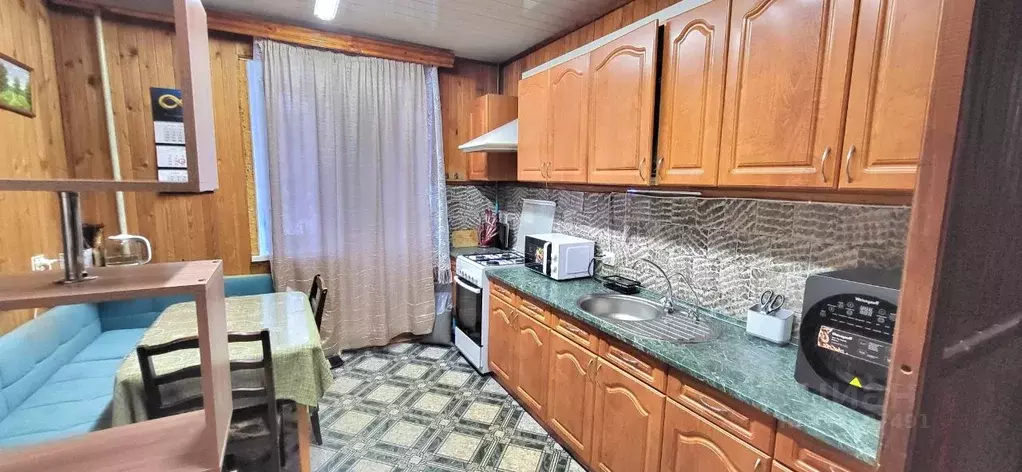 3-к кв. Ленинградская область, Кировск Молодежная ул., 3 (74.9 м) - Фото 1