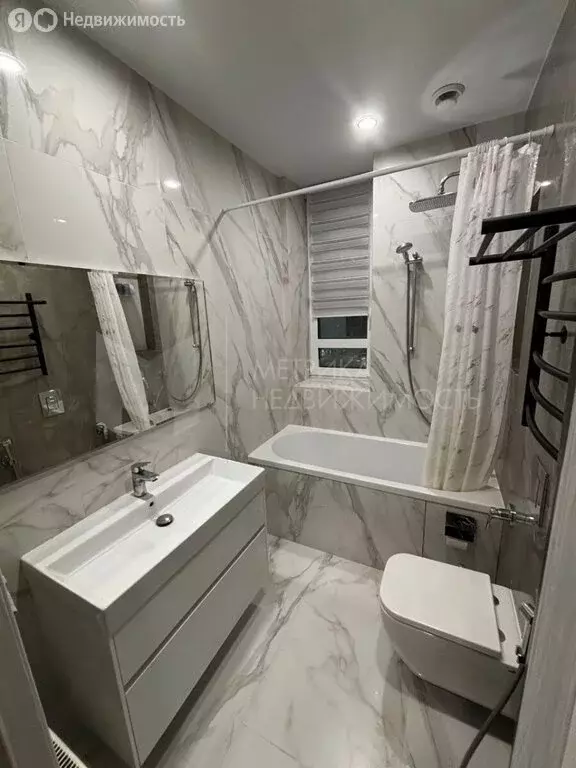 3-комнатная квартира: Тюмень, улица Газовиков, 77 (88.08 м) - Фото 1