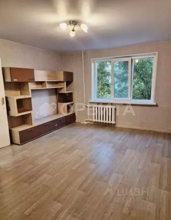 1-к кв. Тюменская область, Тюмень ул. Коммунаров, 39 (29.1 м) - Фото 1