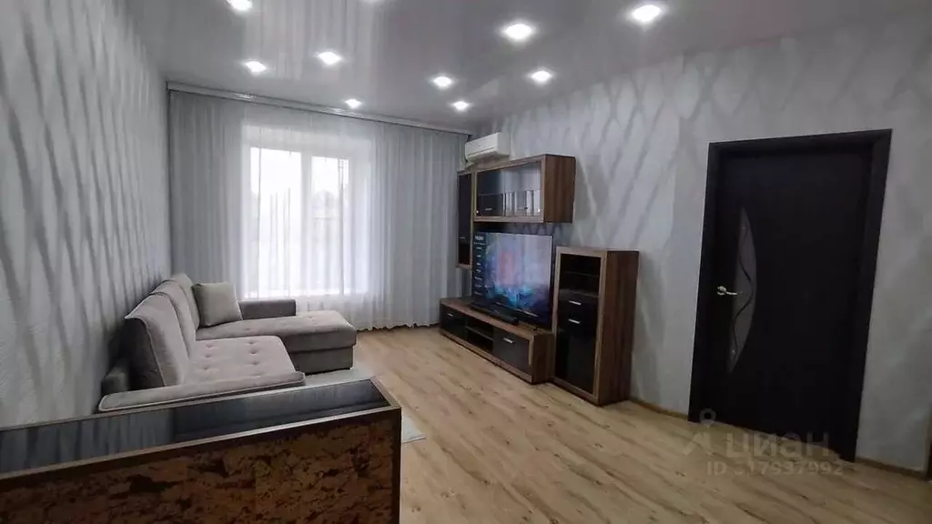 2-к кв. Хакасия, Черногорск ул. Калинина, 10 (54.3 м) - Фото 0