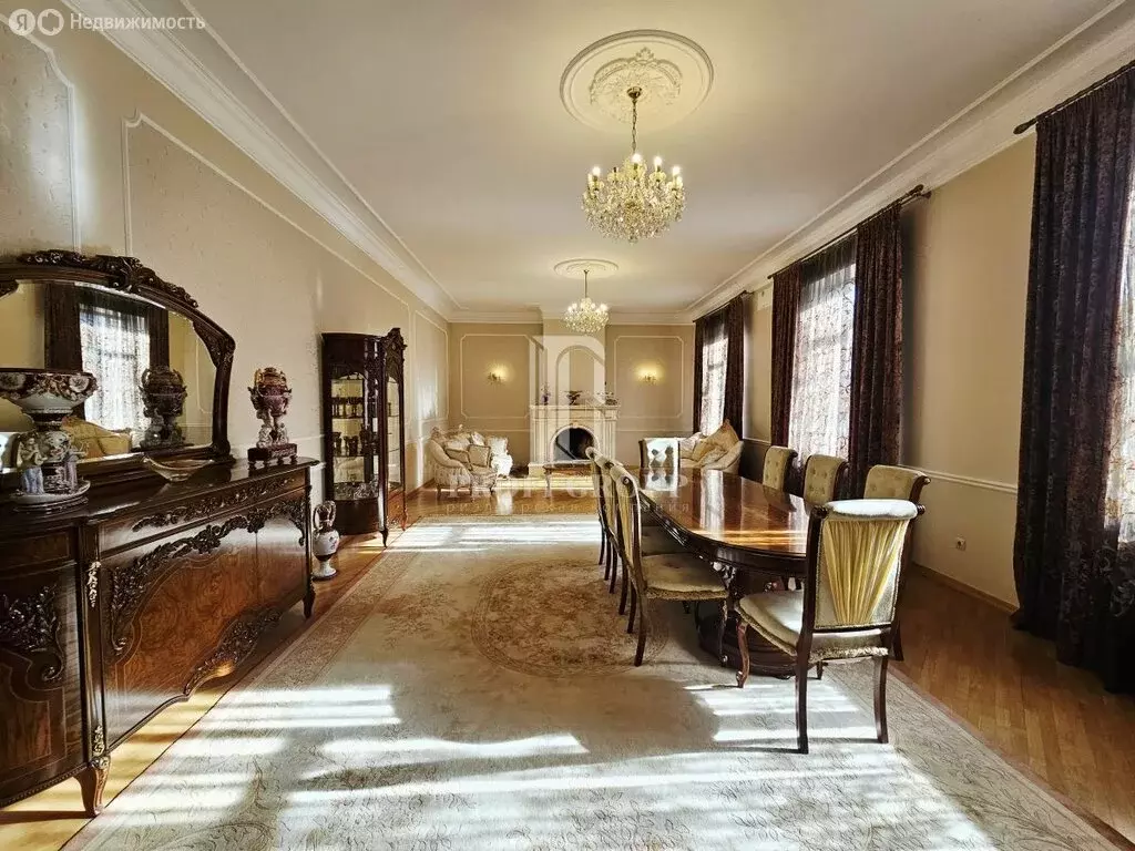 Дом в Махачкала, улица Абдуллы Гаджиева, 12 (605 м) - Фото 1