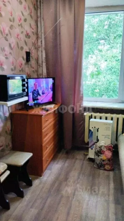 Комната Новосибирская область, Новосибирск ул. Петухова, 53/2 (10.0 м) - Фото 1