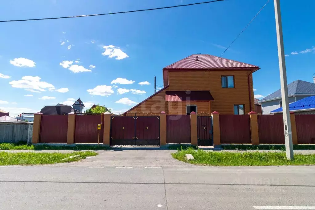 Дом в Тюменская область, Тюмень ул. Нижнетавдинская (120 м) - Фото 1