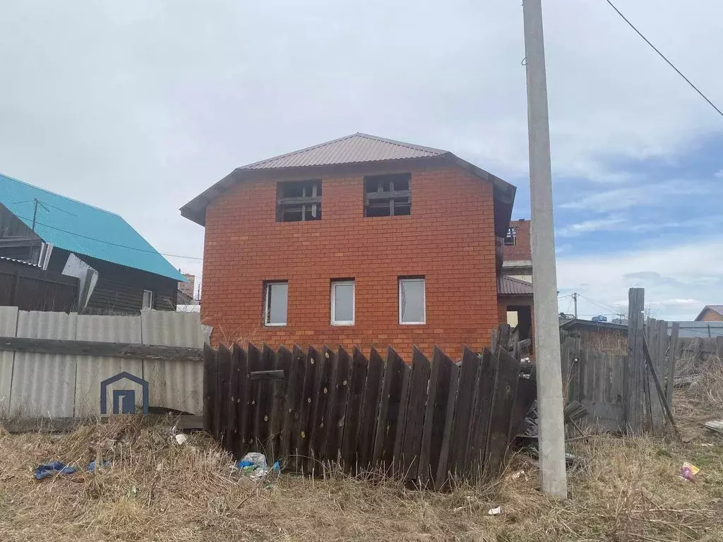 Дом в Иркутская область, Иркутск Хомутовская ул., 20 (168 м) - Фото 0