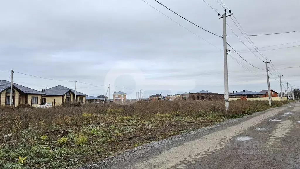 Участок в Татарстан, Лаишевский район, с. Сокуры ул. Валерия Чкалова ... - Фото 0