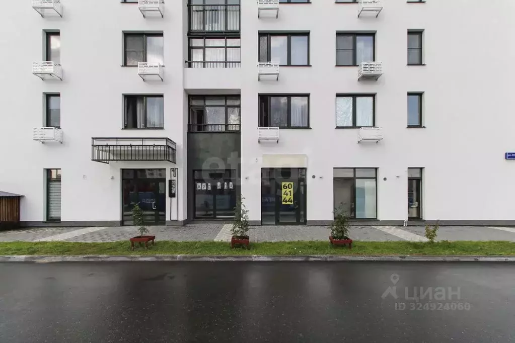 Помещение свободного назначения в Тюменская область, Тюмень ул. ... - Фото 1