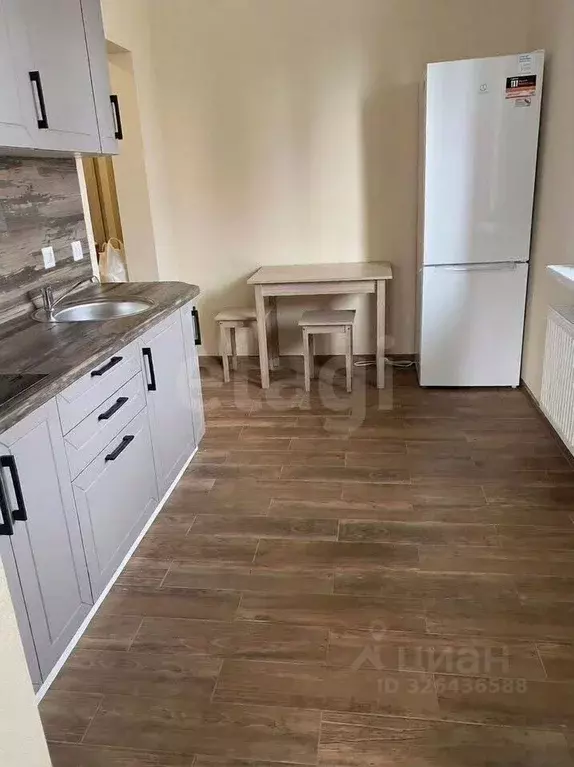 Студия Санкт-Петербург пос. Парголово, Заречная ул., 13к4 (29.7 м) - Фото 1