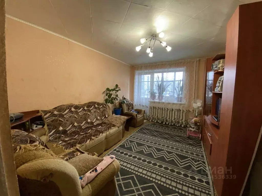 4-к кв. Нижегородская область, Дзержинск Октябрьская ул., 63 (72.3 м) - Фото 1