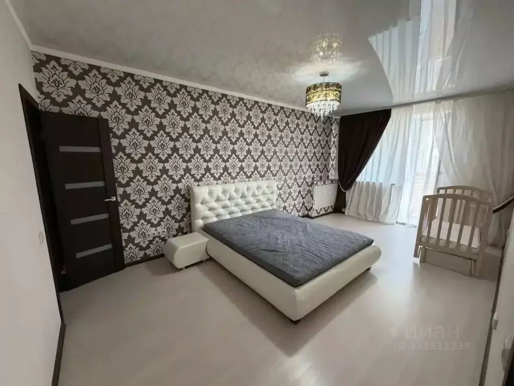 1-к кв. Тюменская область, Тюмень ул. Клары Цеткин, 61к3 (53.5 м) - Фото 1