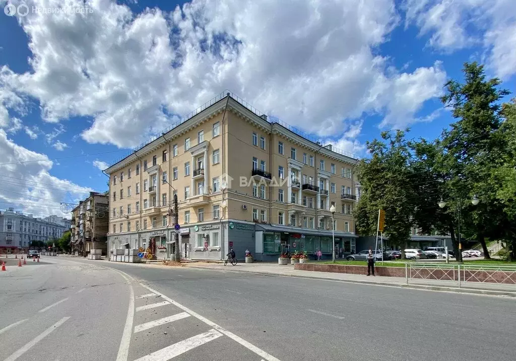 2-комнатная квартира: Смоленск, улица Дзержинского, 2 (54.3 м) - Фото 0