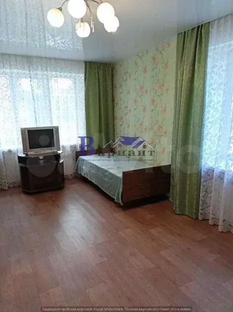 1-к. квартира, 30м, 1/4эт. - Фото 0