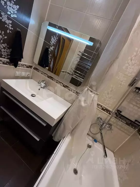 2-к кв. Калужская область, Калуга ул. 65 лет Победы, 35 (59.6 м) - Фото 0