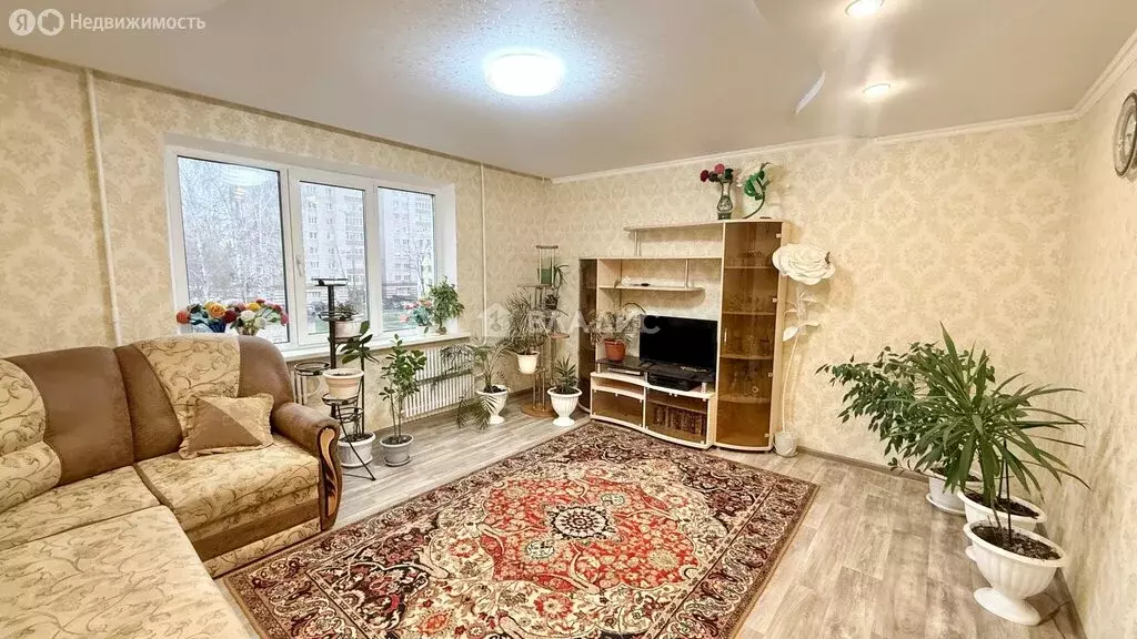 3-комнатная квартира: Нижнекамск, проспект Шинников, 53 (65.3 м) - Фото 1