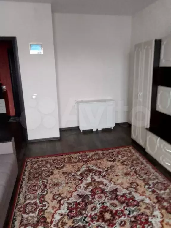 1-к. квартира, 40 м, 4/9 эт. - Фото 1