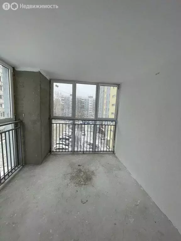3-комнатная квартира: Нижний Новгород, улица Маршала Жукова, 8 (95 м) - Фото 0