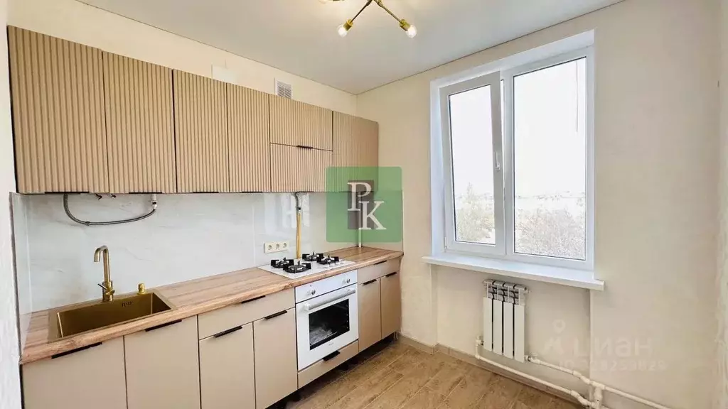 2-к кв. Севастополь просп. Генерала Острякова, 40 (42.6 м) - Фото 1