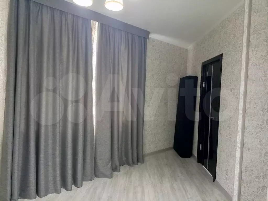 1-к. квартира, 45 м, 3/7 эт. - Фото 1