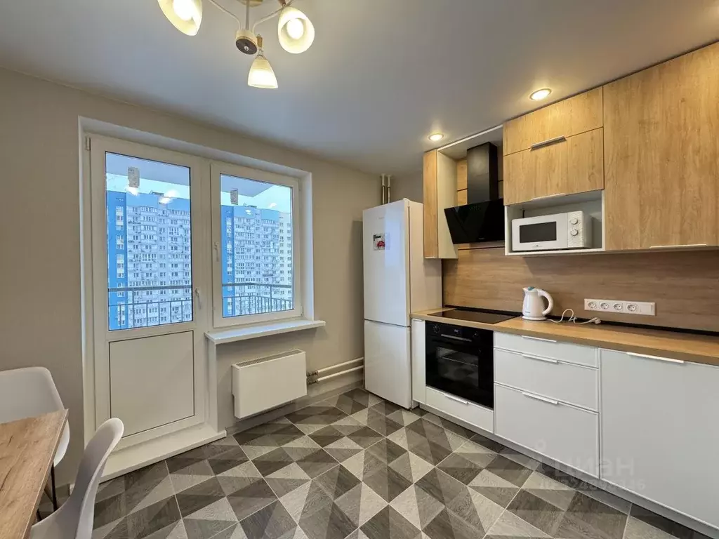 2-к кв. Московская область, Лобня ул. Колычева, 7 (60.0 м) - Фото 2