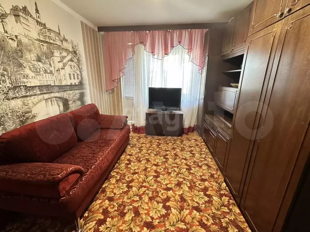 1-к. квартира, 42,3 м, 3/9 эт. - Фото 0
